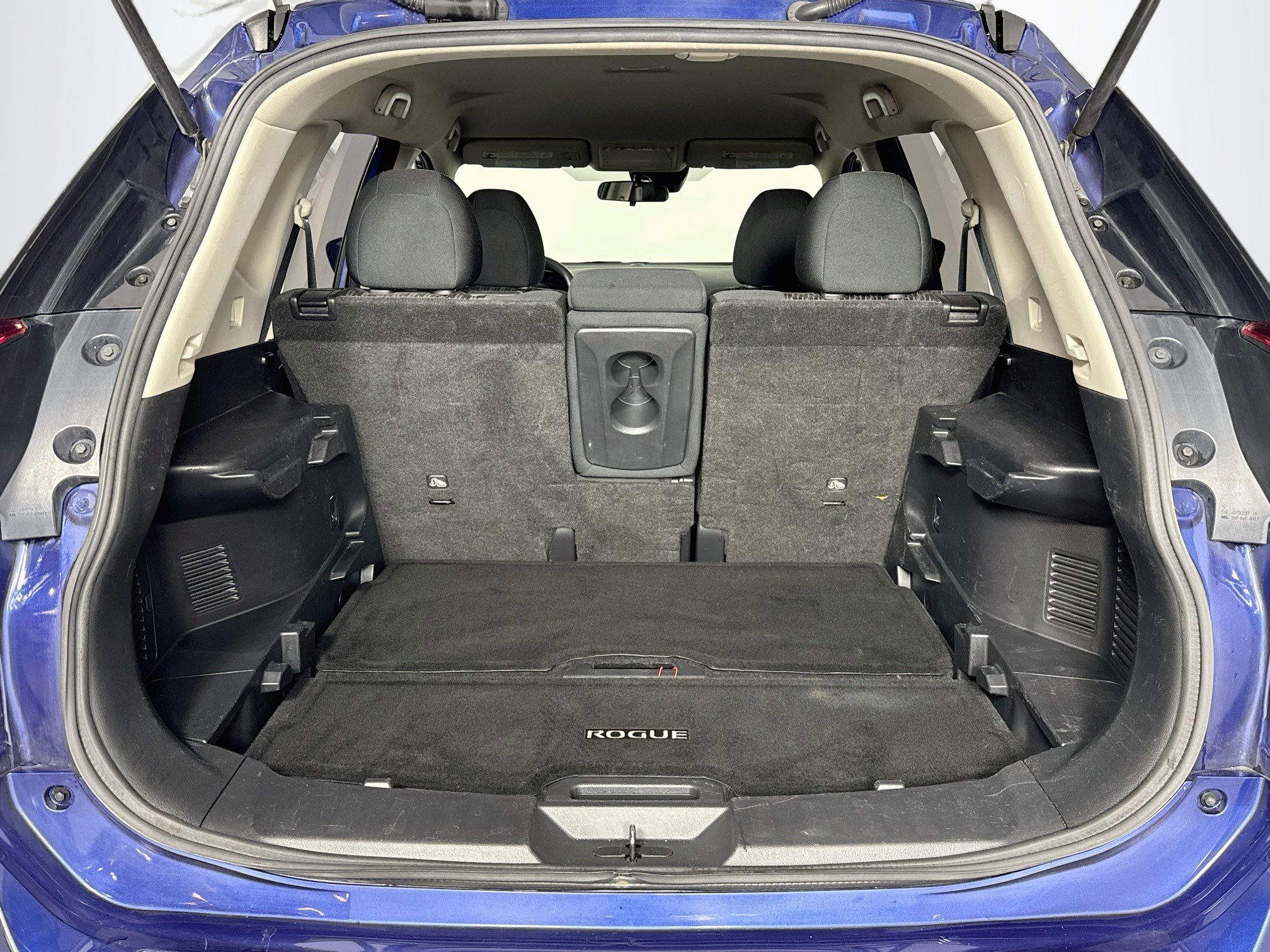Used 2019 Nissan Rogue S FWD image 23