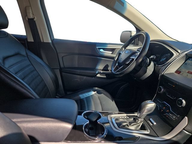 Used 2016 Ford Edge SEL w/ Equipment Group 201A AWD/4WD image 16