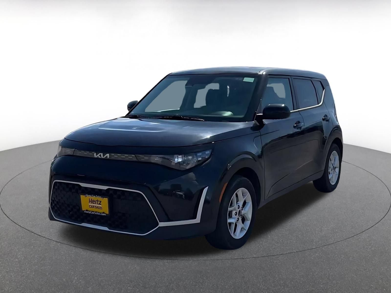 Used 2025 Kia Soul LX w/ LX Technology Package FWD image 6