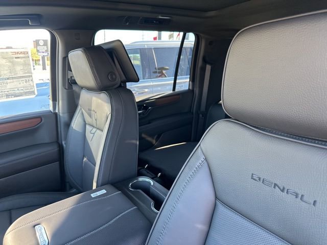New 2026 GMC Yukon XL Denali w/ Denali Reserve Package image 15