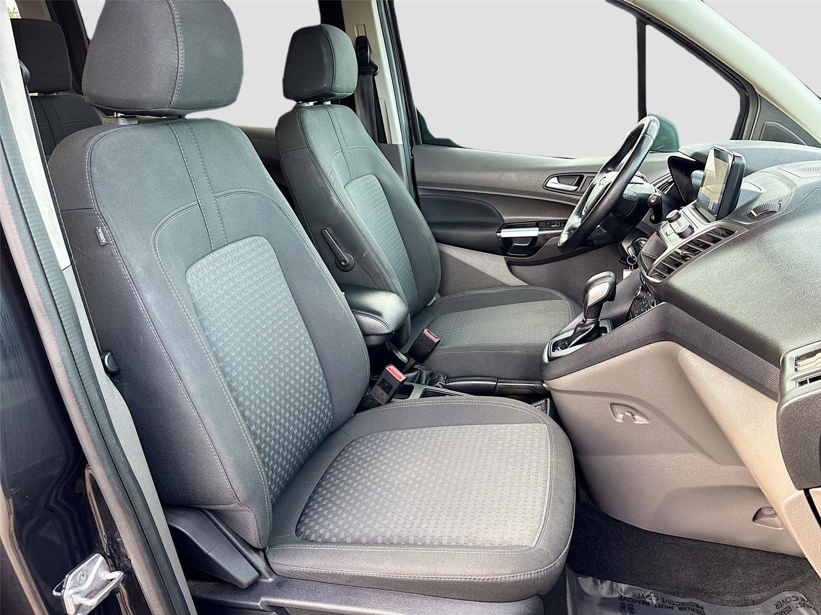 Used 2021 Ford Transit Connect XLT image 30