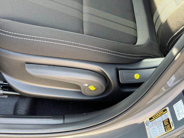New 2025 Hyundai Venue SEL FWD image 16