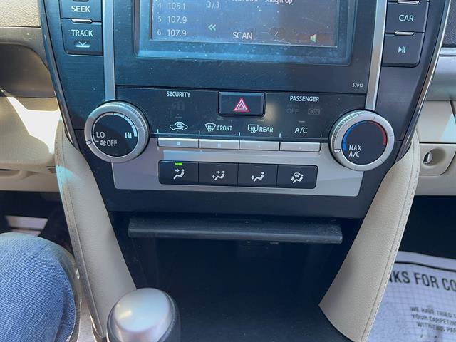 Used 2012 Toyota Camry LE FWD image 27