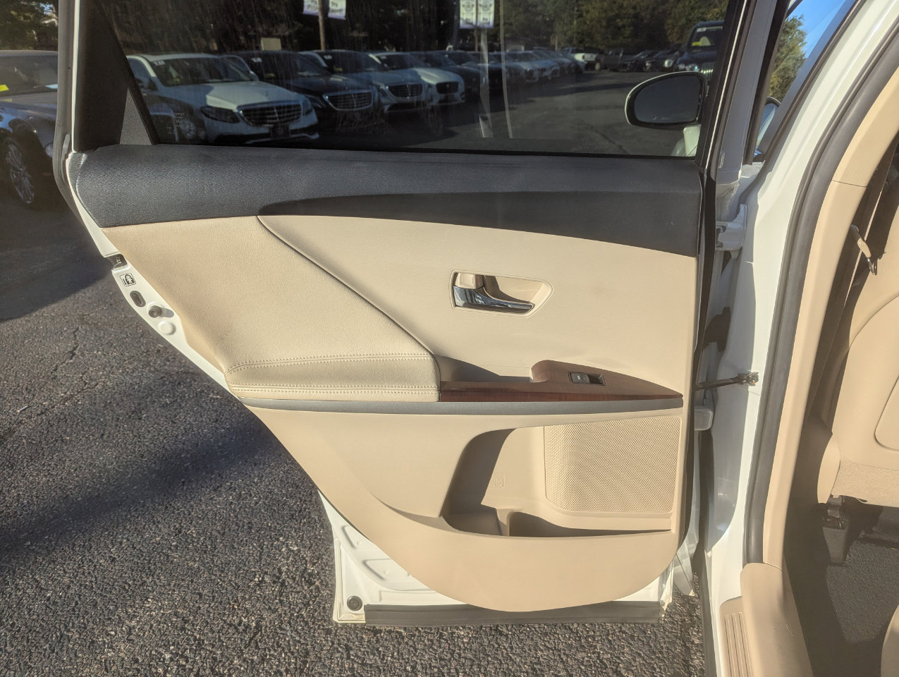 Used 2012 Toyota Venza XLE image 38