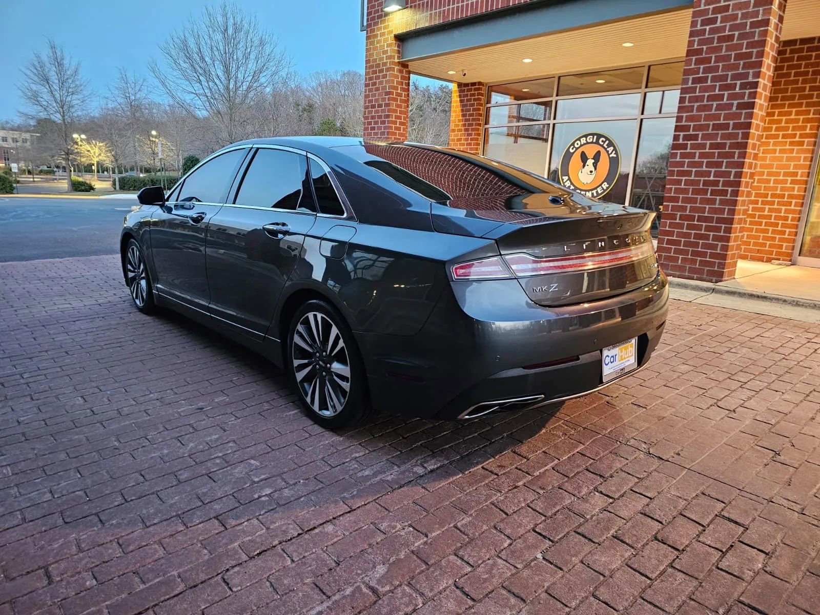Used 2017 Lincoln MKZ Reserve w/ Climate Package image 4