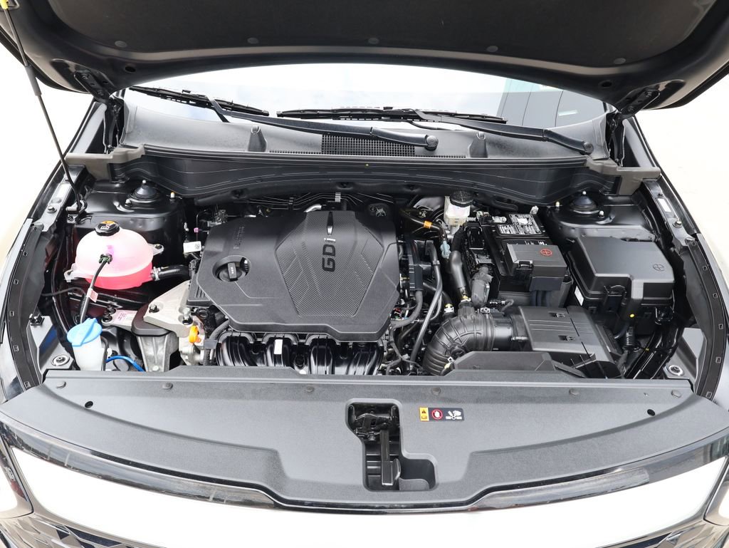 Used 2025 Kia Sportage EX w/ Premium Package image 41