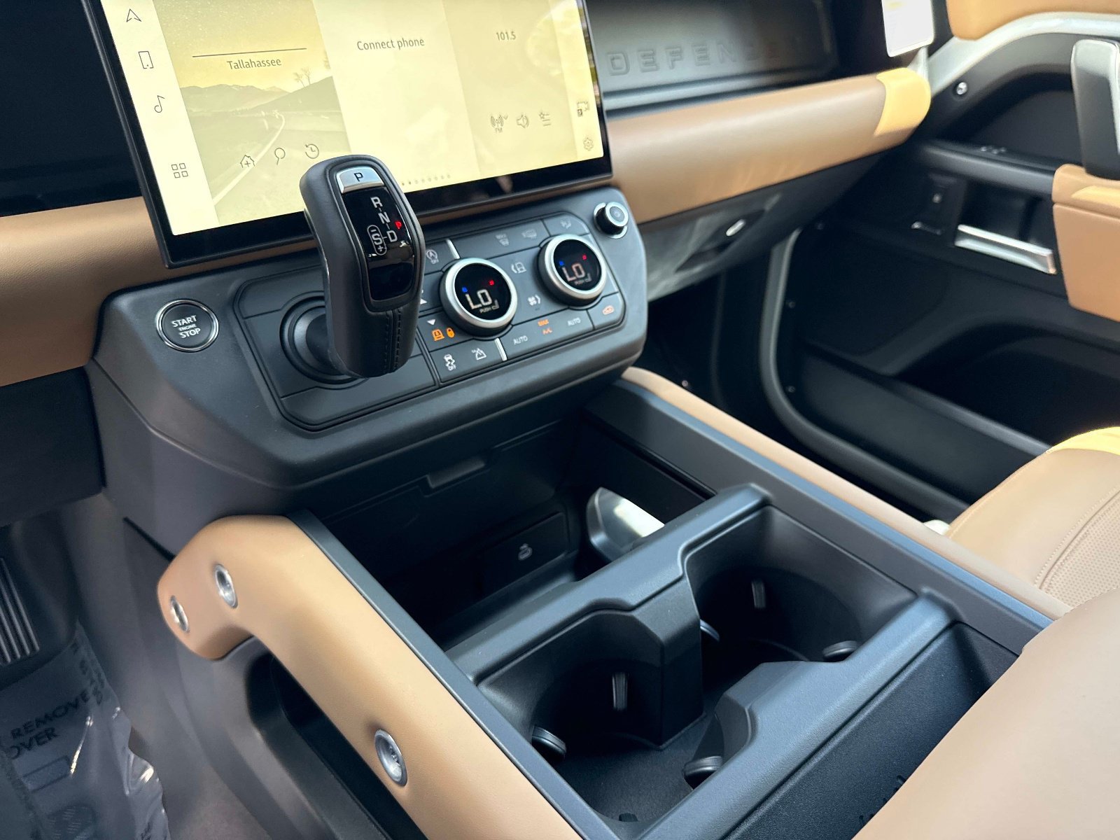New 2026 Land Rover Defender 110 S AWD/4WD image 27