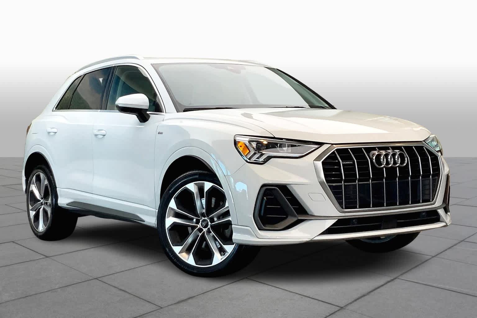Used 2020 Audi Q3 2.0T Premium Plus w/ Premium Plus Package AWD/4WD image 3