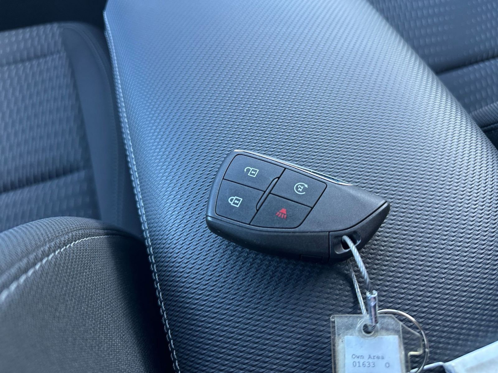 Used 2025 Chevrolet Equinox LT image 22