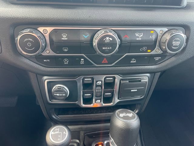 Used 2024 Jeep Wrangler Sport S image 21