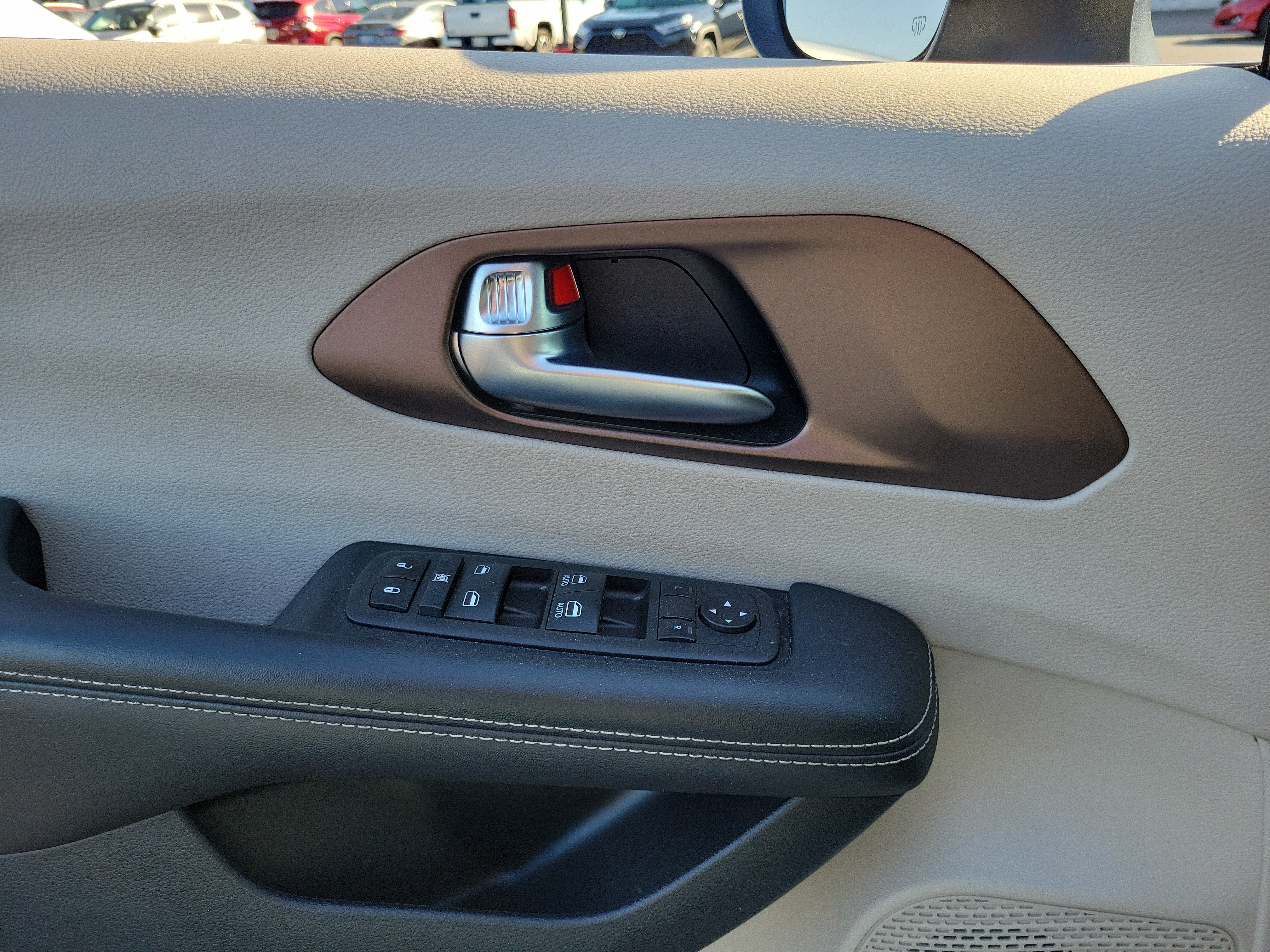 Used 2024 Chrysler Voyager LX FWD image 17