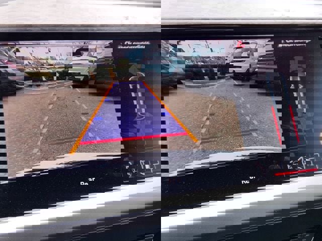 Used 2024 Audi Q4 e-tron Premium Plus w/ Premium Plus image 17