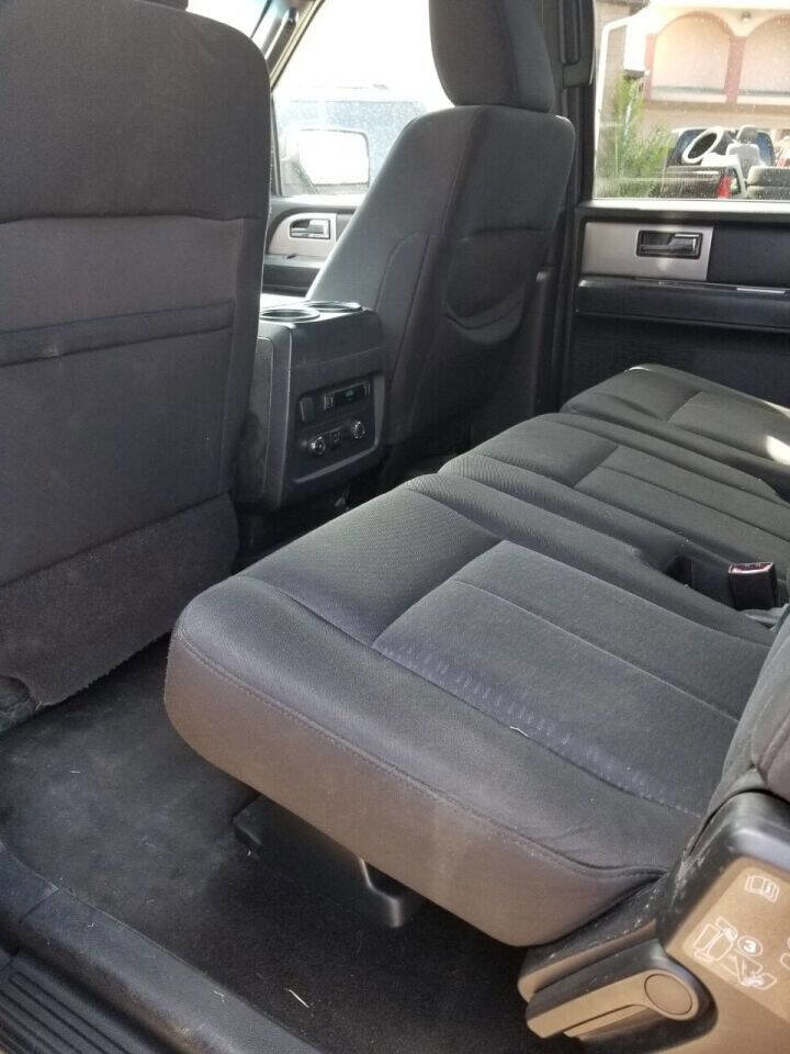 Used 2016 Ford Expedition EL XLT image 8