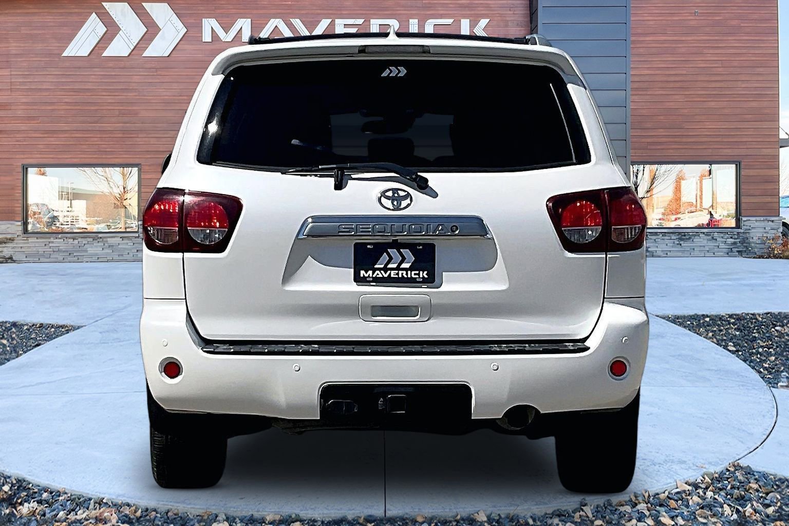 Used 2019 Toyota Sequoia Platinum AWD/4WD image 6