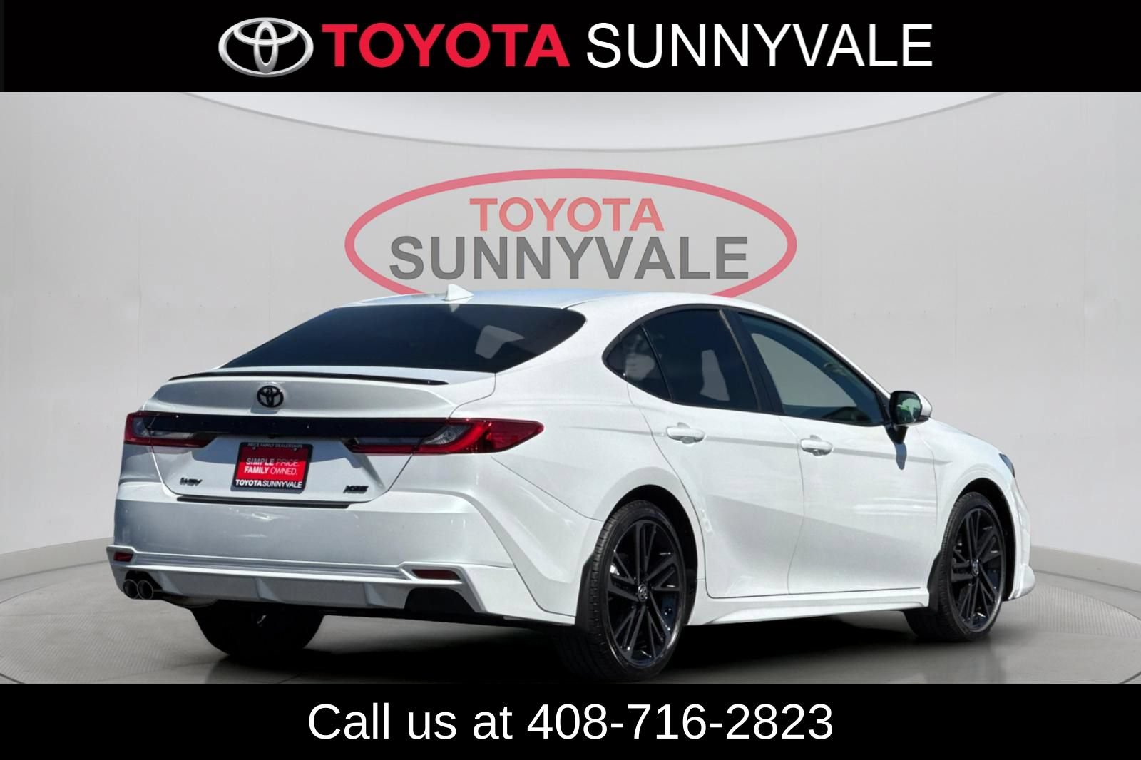 Used 2026 Toyota Camry XSE FWD video 3