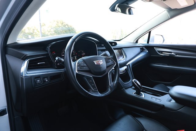 Used 2018 Cadillac XT5 Premium Luxury FWD image 30