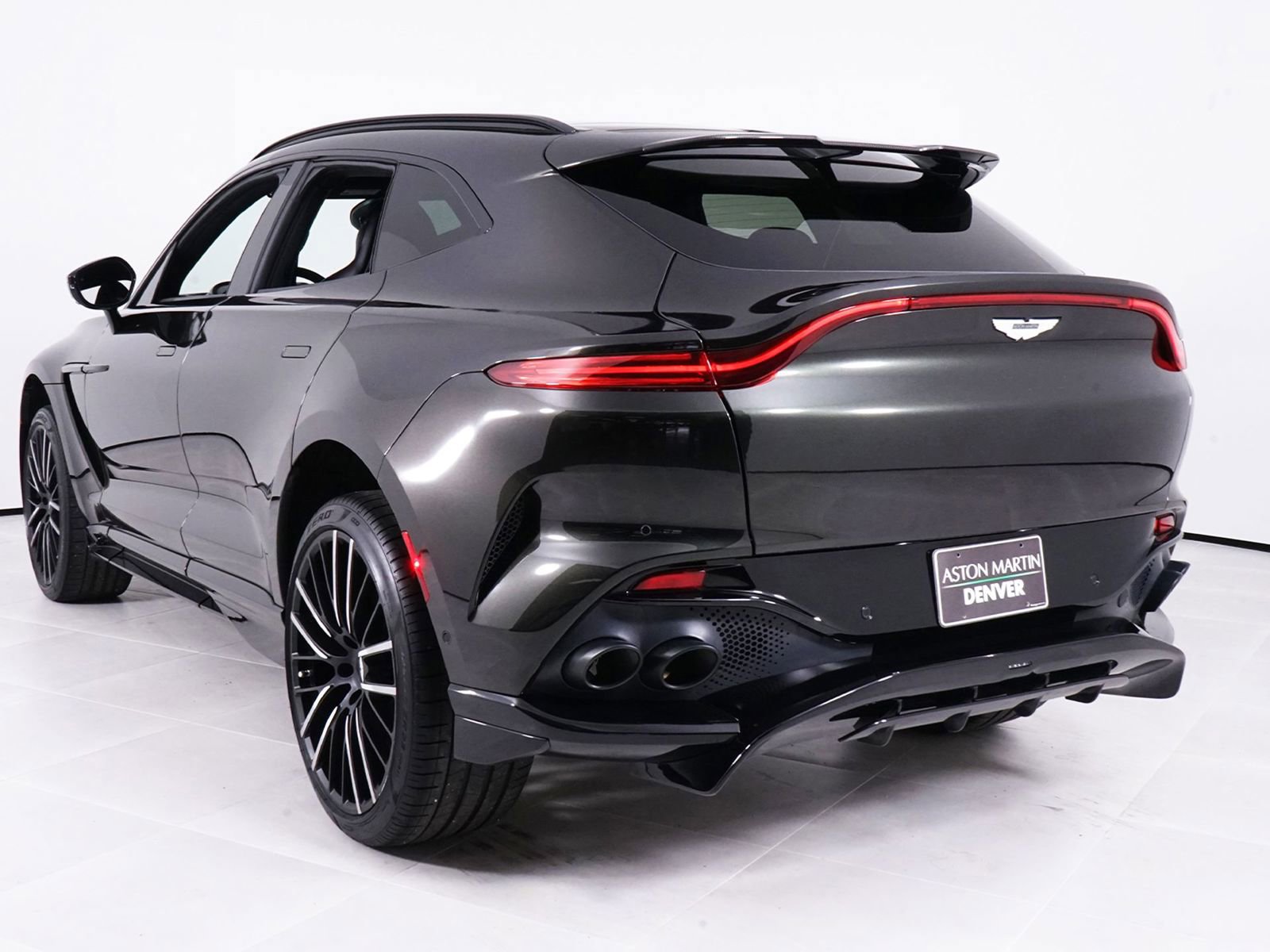Used 2023 Aston Martin DBX 707 image 19