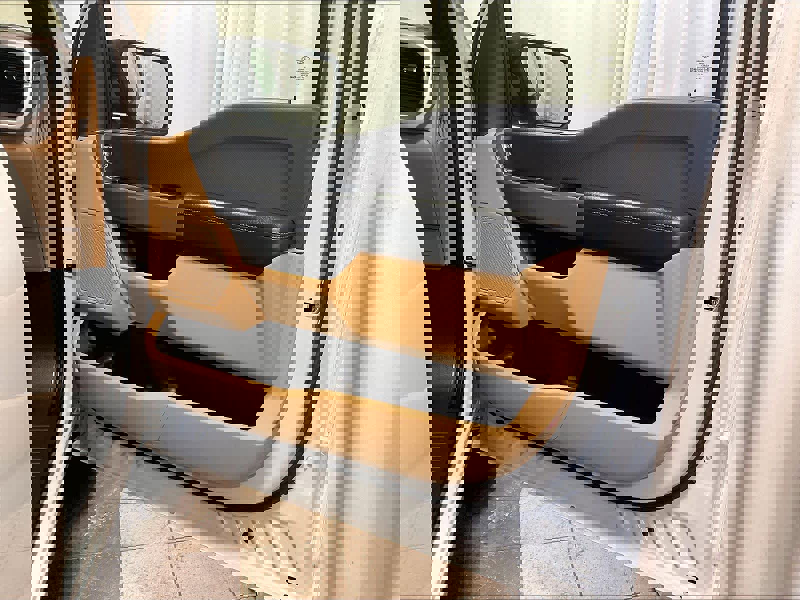 Used 2023 Ford F150 XLT image 12