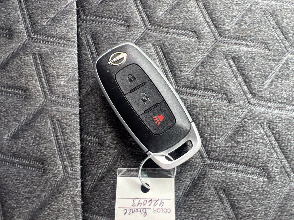 Certified 2025 Nissan Kicks SV w/ Charging Package AWD/4WD image 27