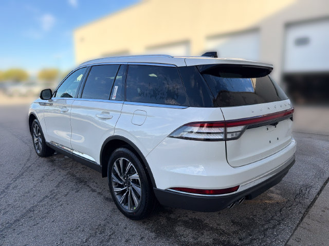 New 2027 Lincoln Aviator AWD image 9