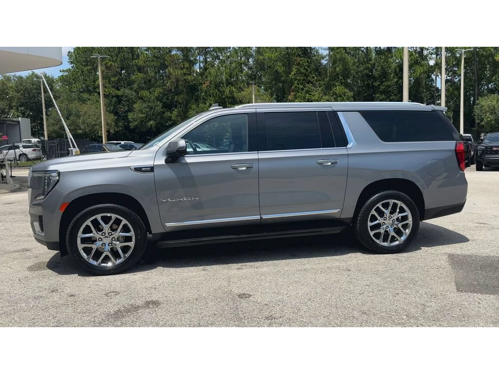 Certified 2022 GMC Yukon XL SLT w/ SLT Luxury Package RWD image 5