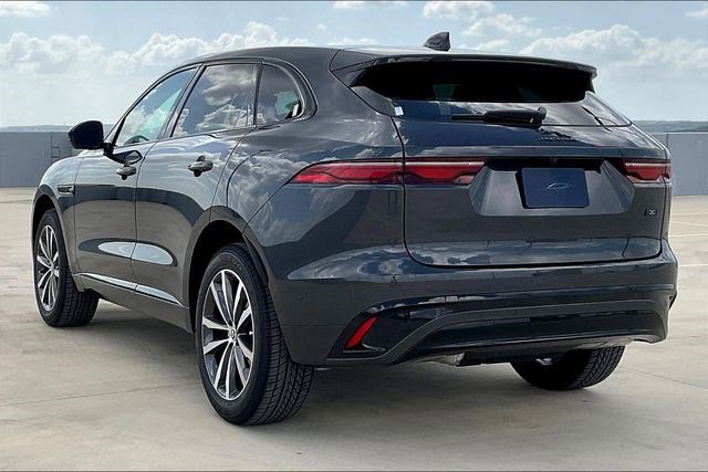 New 2026 Jaguar F-PACE R-Dynamic S image 3