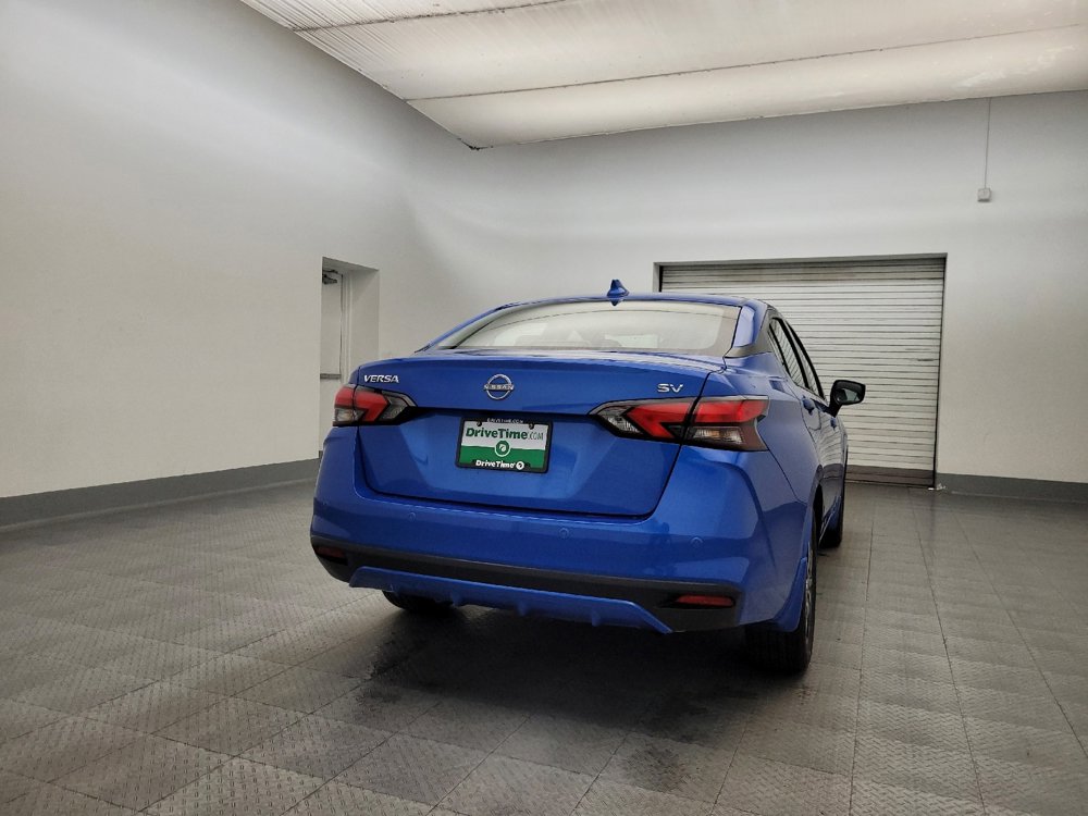 Used 2024 Nissan Versa SV w/ Trunk Package image 7