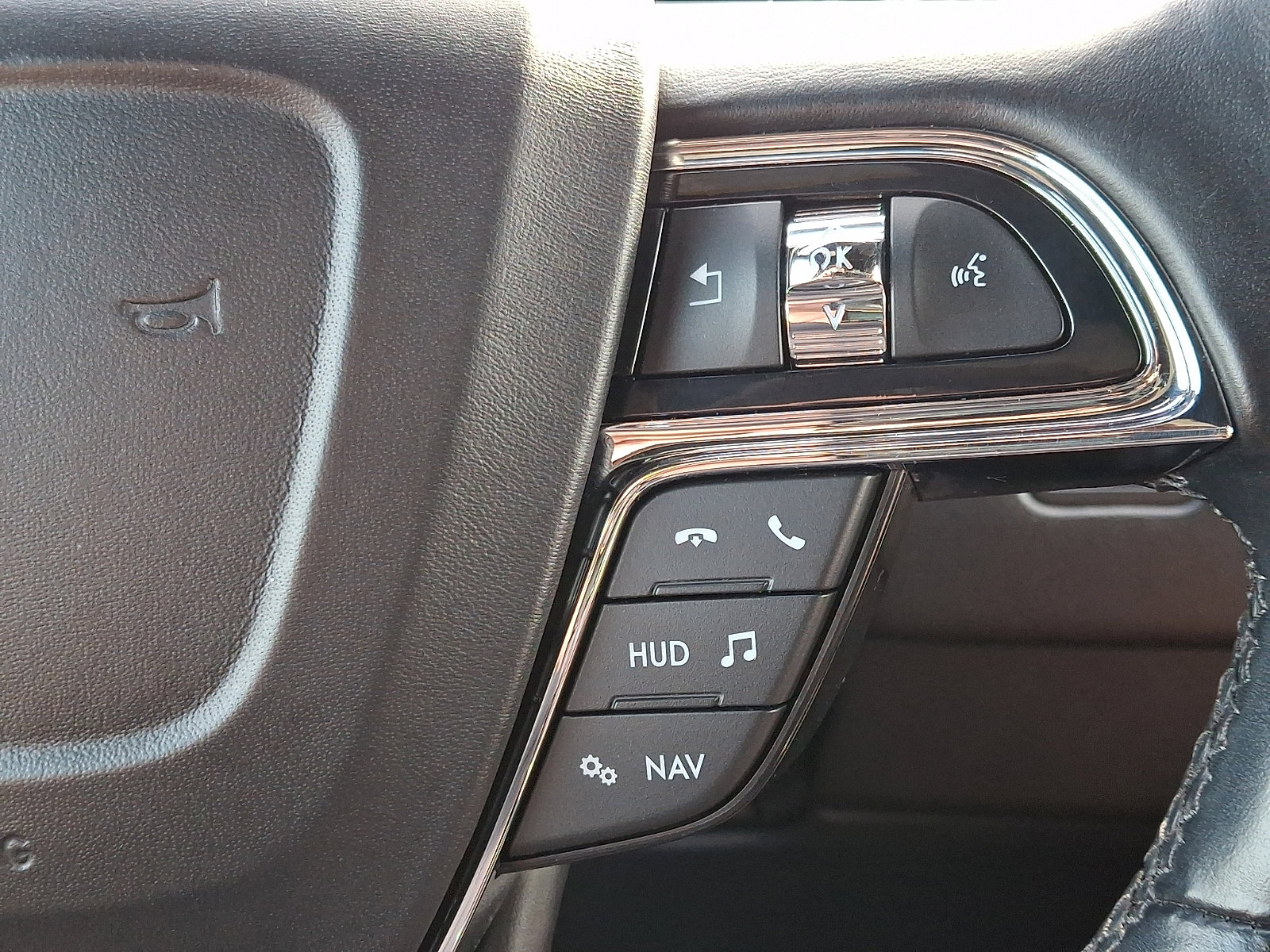 Used 2019 Lincoln Navigator Reserve w/ Cargo Package image 24