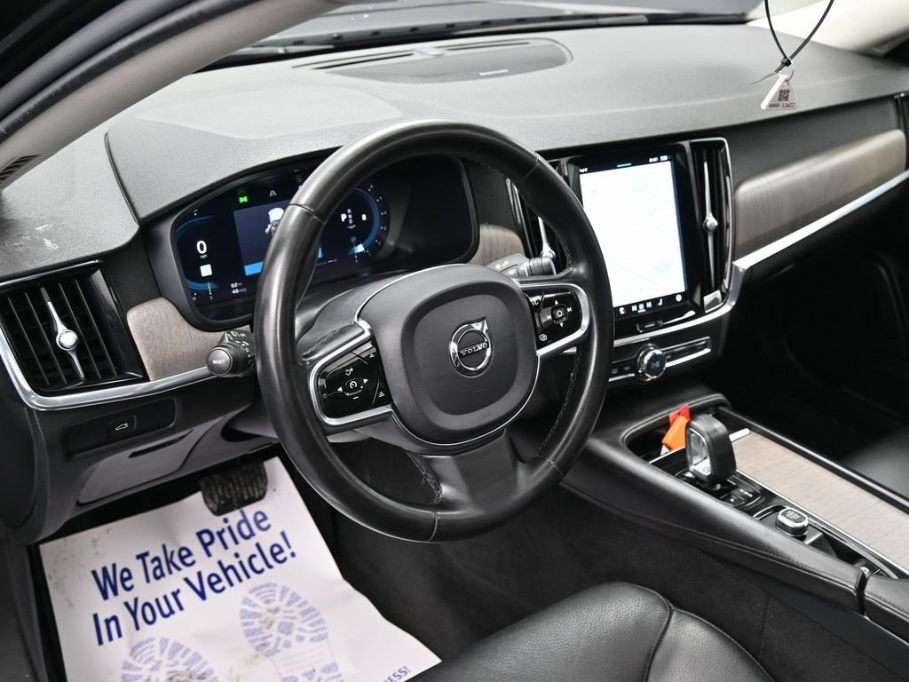 Used 2023 Volvo S90 B6 Plus w/ Protection Package Premier image 19