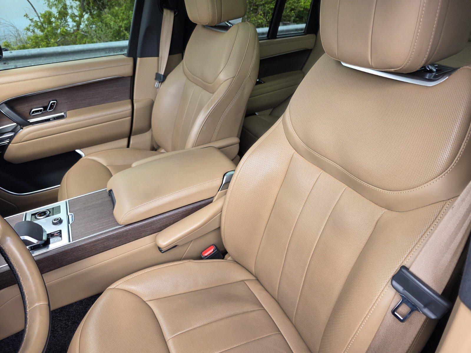 Used 2023 Land Rover Range Rover SE AWD/4WD image 12
