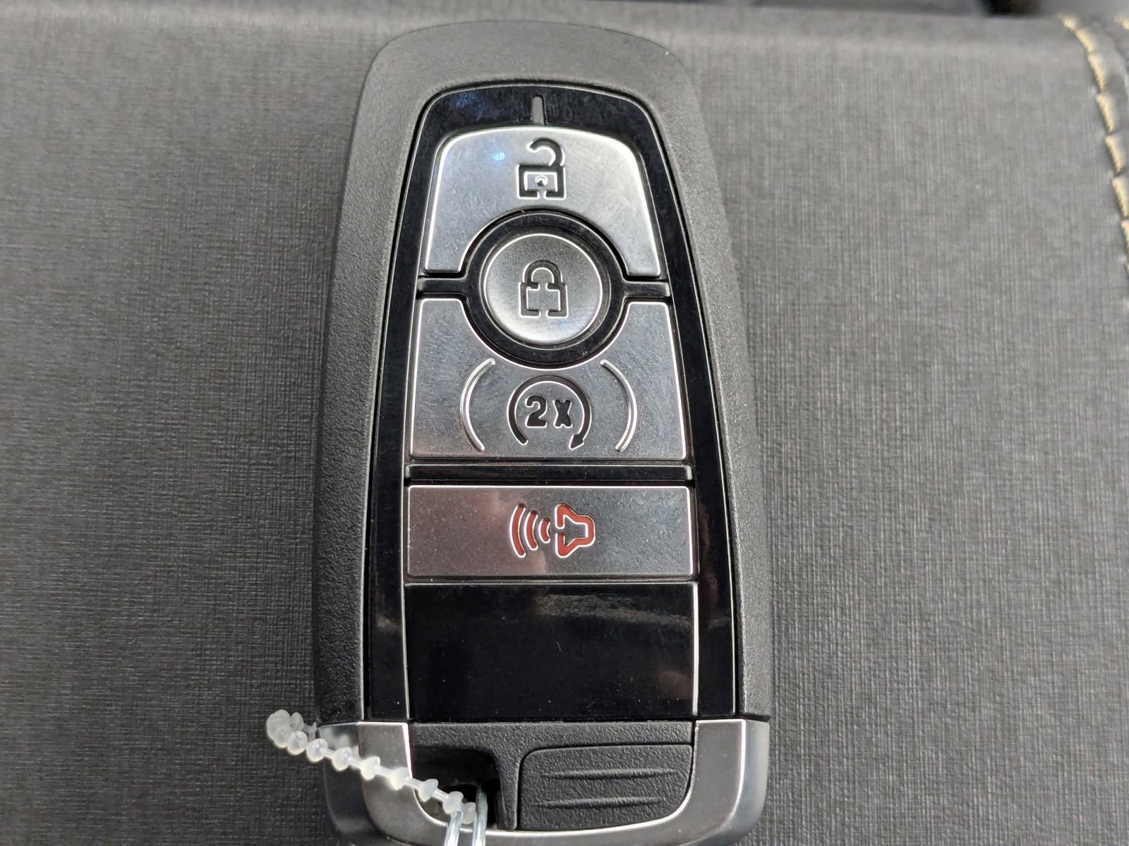 New 2025 Ford Bronco Badlands image 32