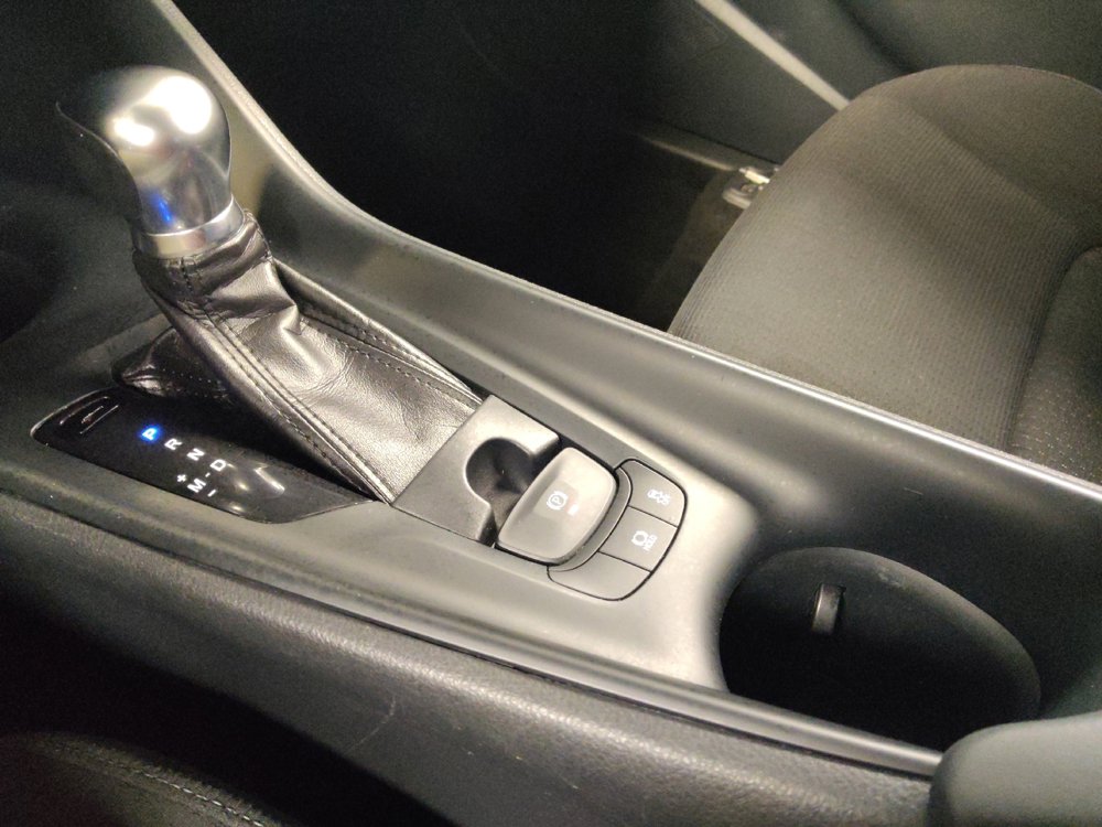Used 2018 Toyota C-HR XLE FWD image 26