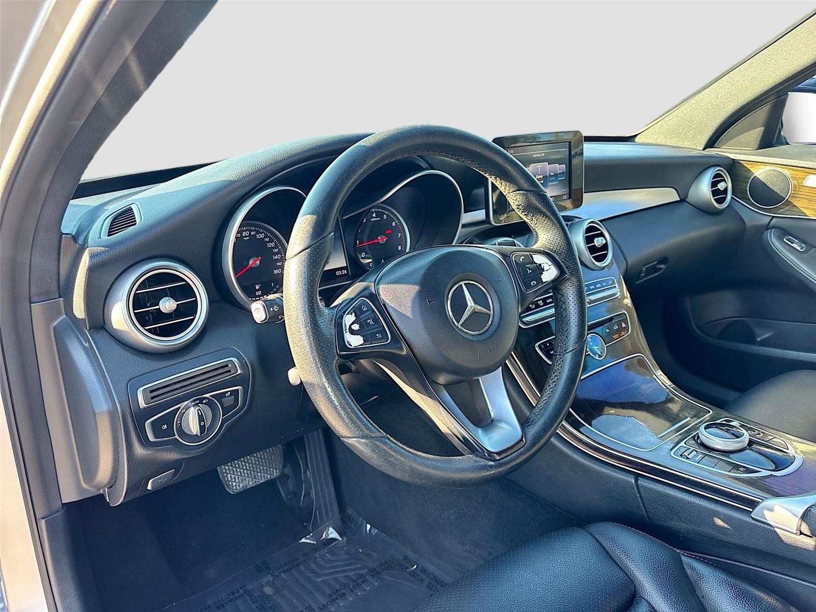 Used 2018 Mercedes-Benz C 300 Sedan image 9
