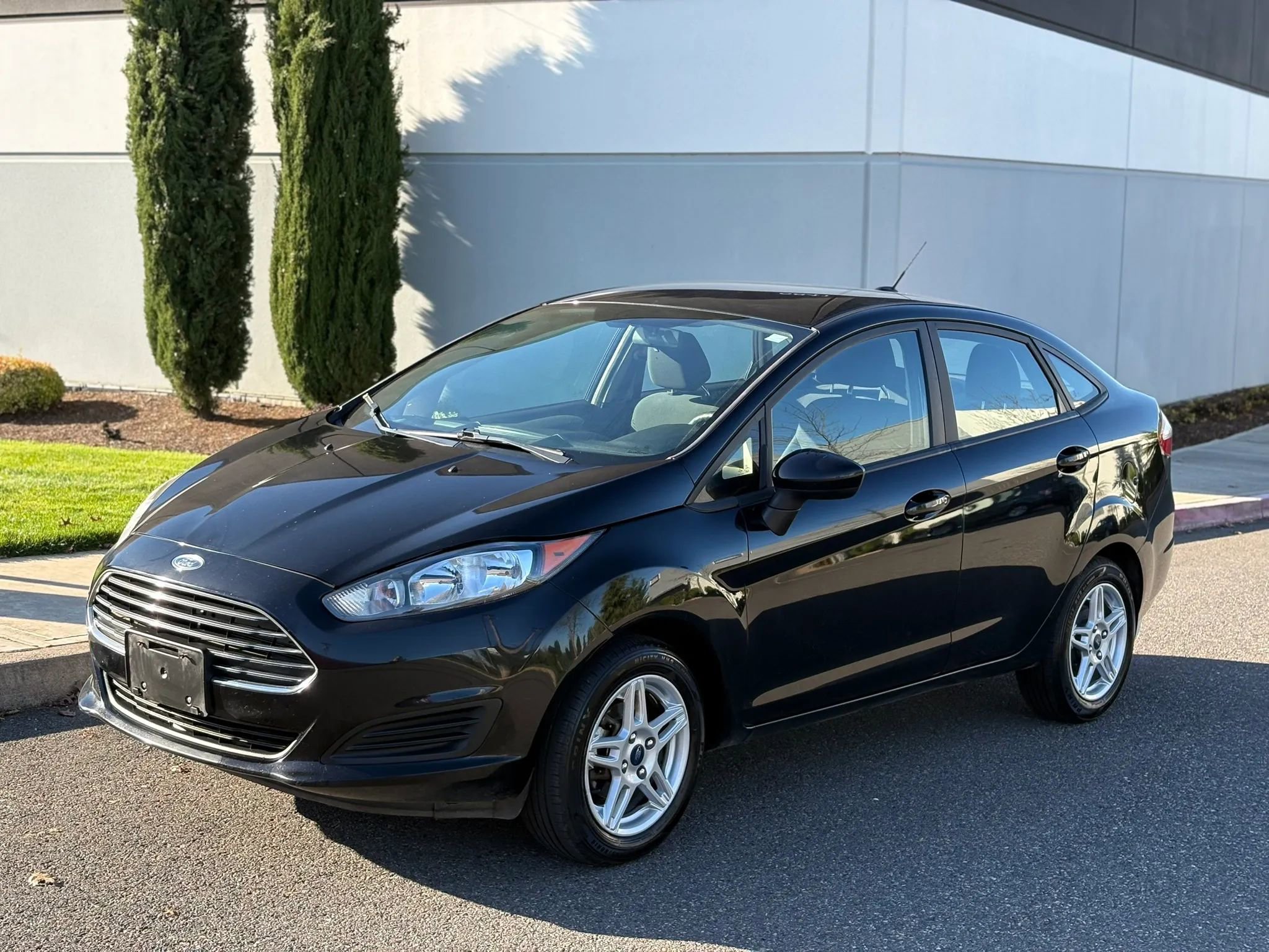 Used 2019 Ford Fiesta SE image 1