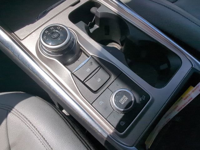Used 2021 Ford Explorer XLT w/ Equipment Group 202A AWD/4WD image 19