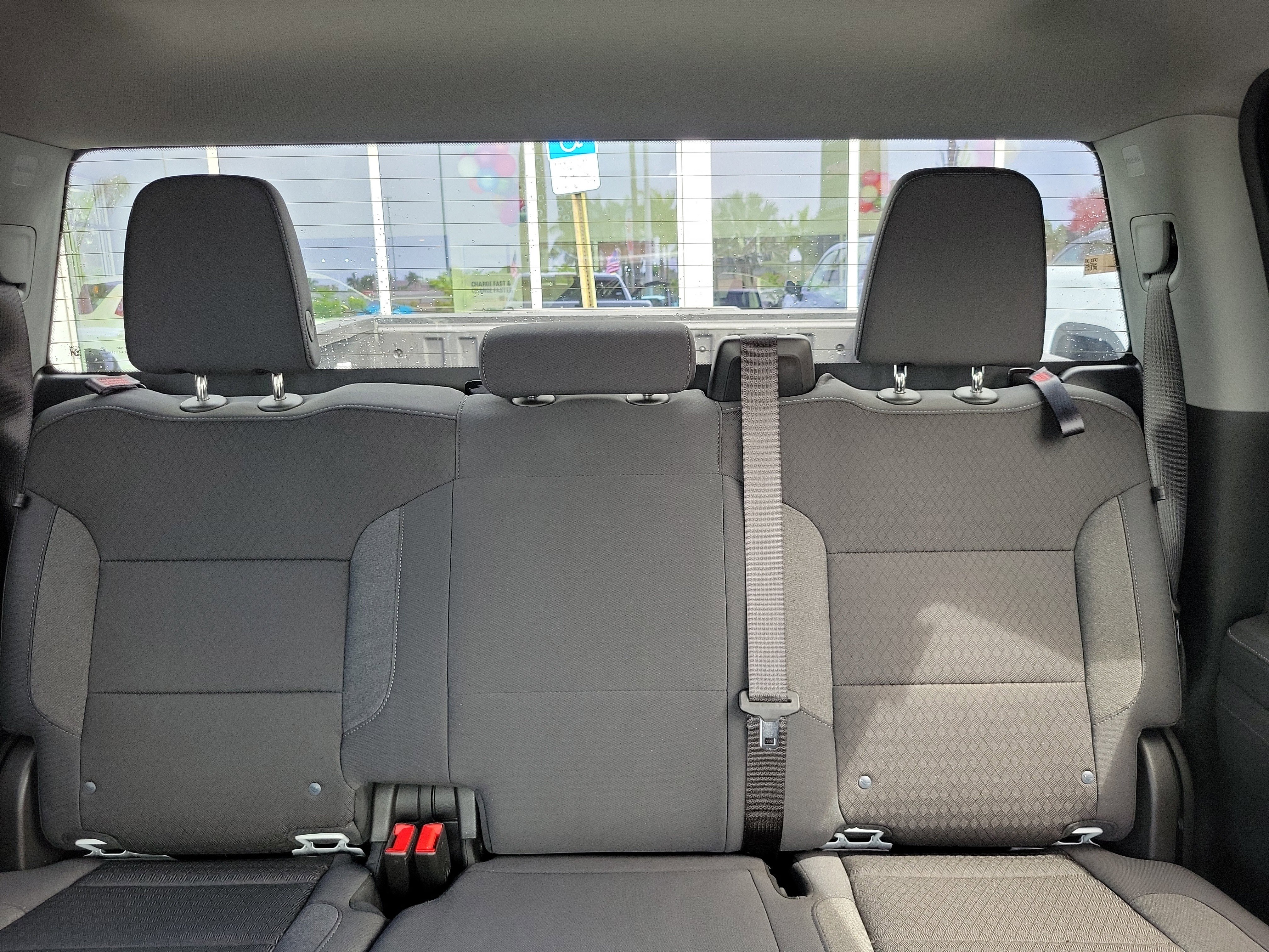 Used 2025 Chevrolet Silverado 1500 LT RWD image 16