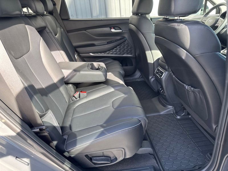 Used 2023 Hyundai Santa Fe Limited AWD/4WD image 30