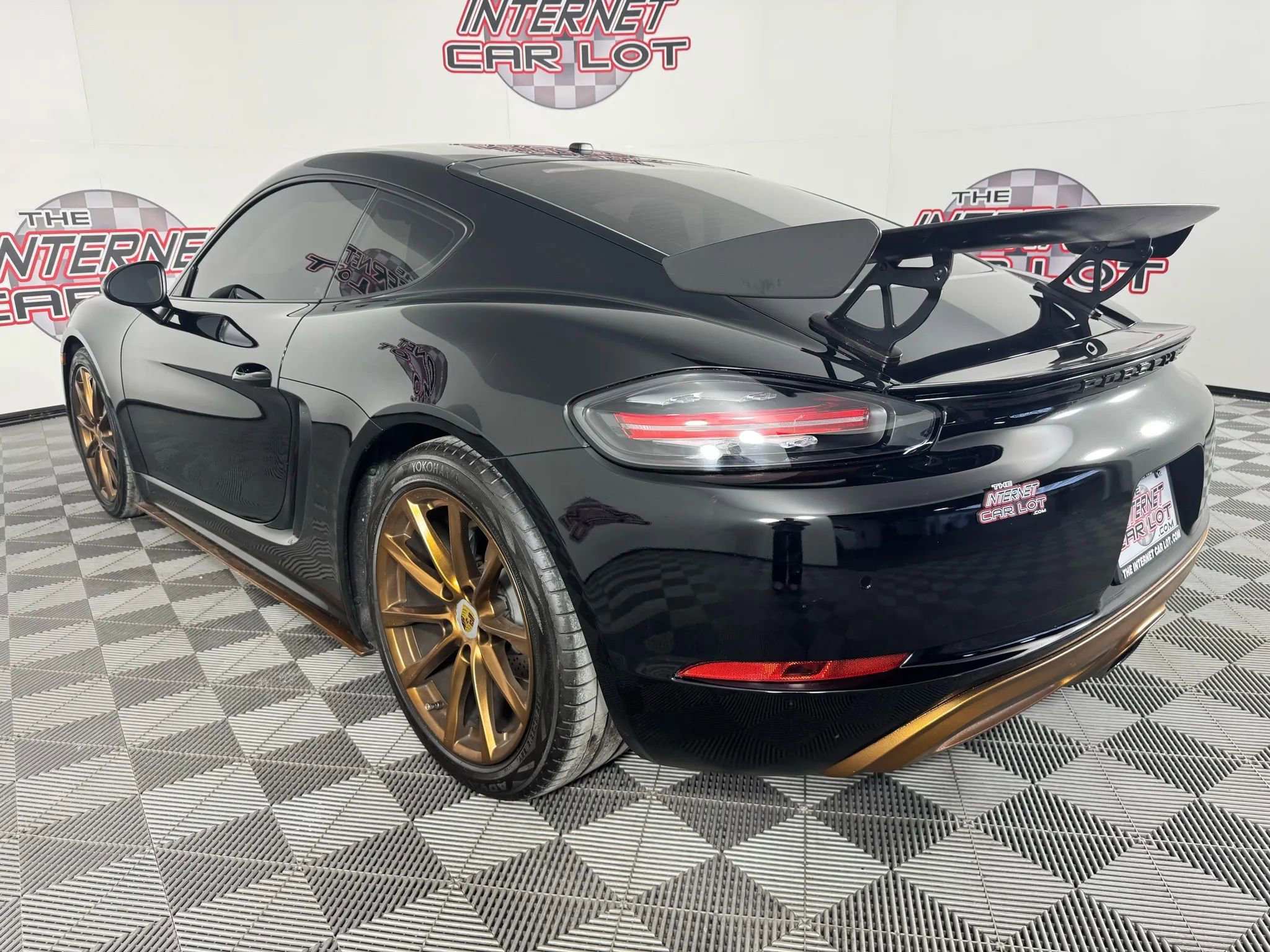 Used 2018 Porsche 718 Cayman image 21