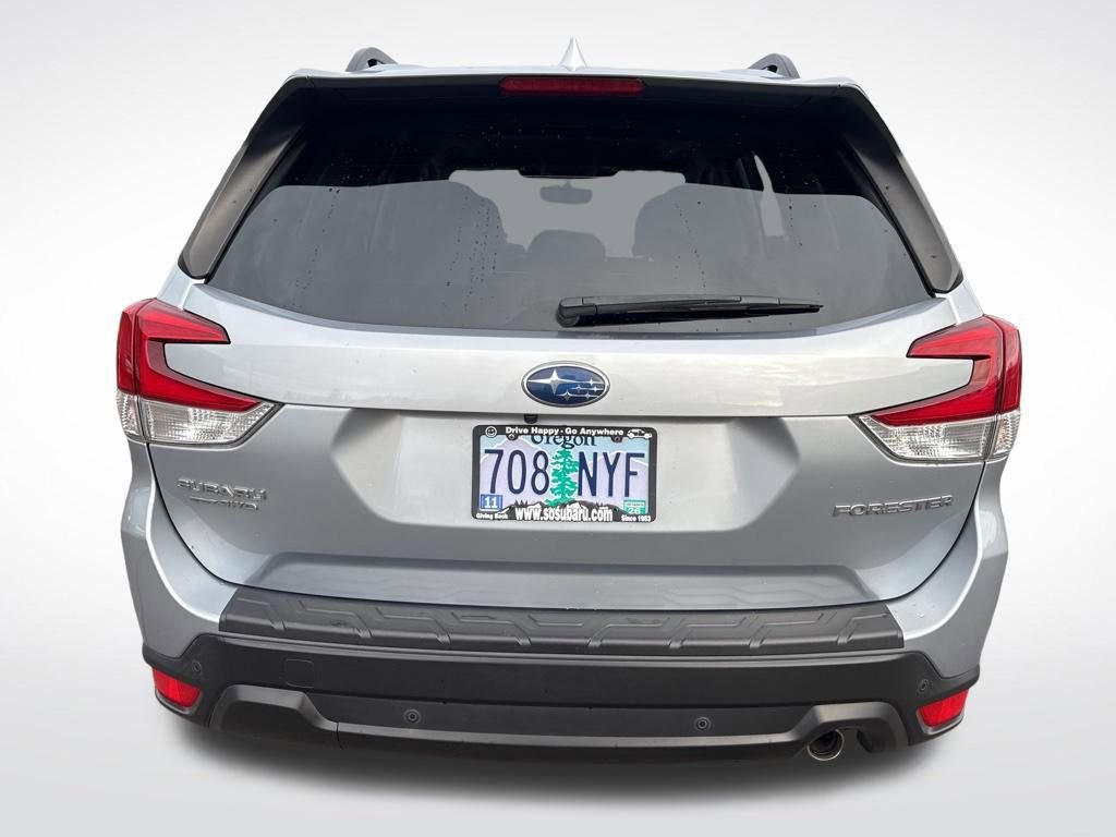 Used 2022 Subaru Forester Limited image 6