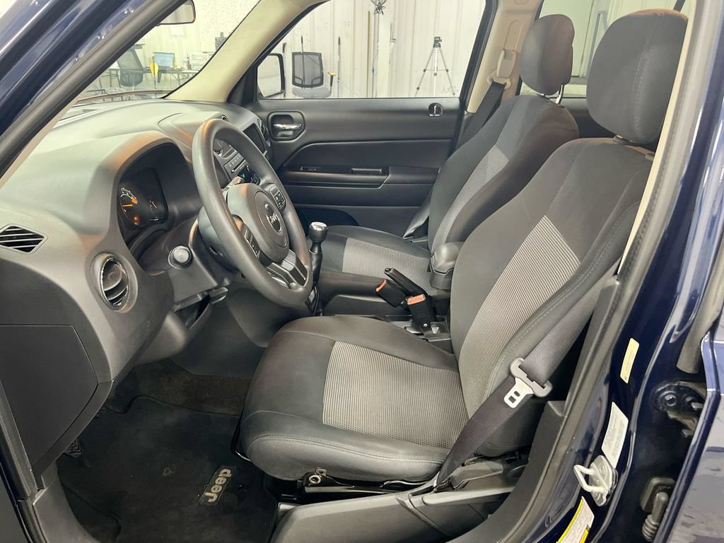 Used 2014 Jeep Patriot Sport w/ Power Value Group AWD/4WD image 17
