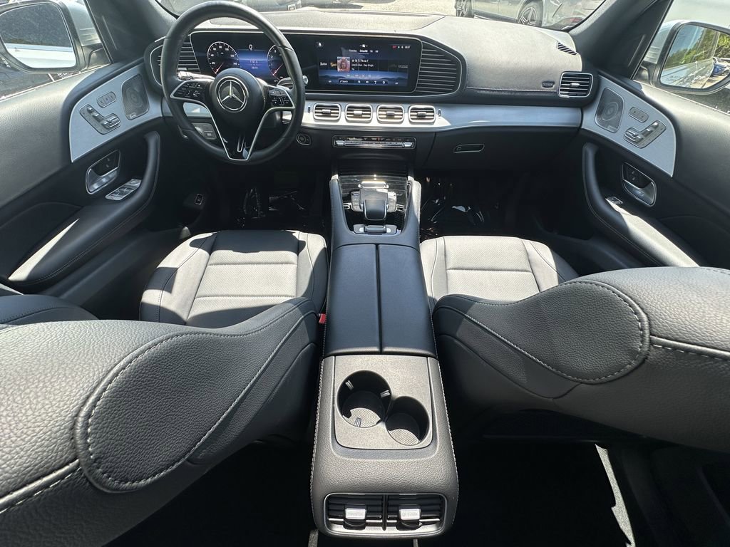 Certified 2025 Mercedes-Benz GLS 450 4MATIC image 28