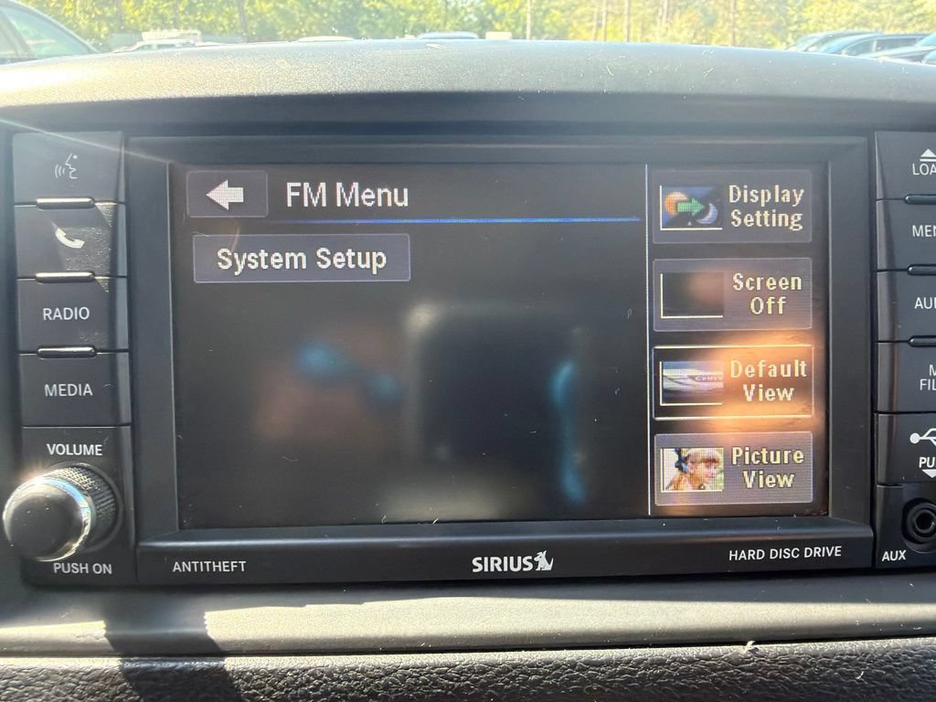 Used 2015 Chrysler Town & Country Touring FWD image 25