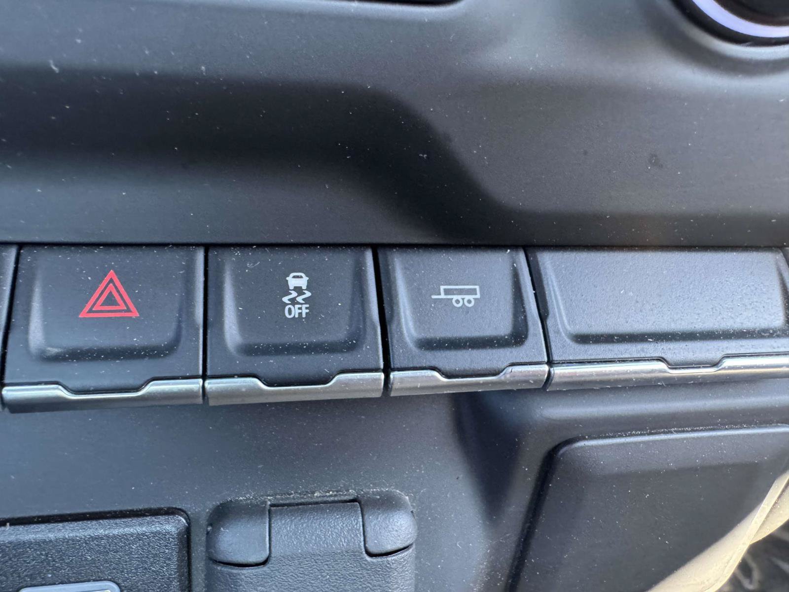 Used 2025 Chevrolet Silverado 1500 W/T RWD image 38