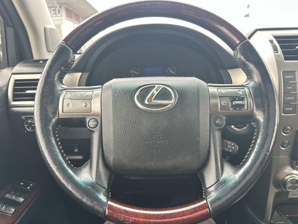 Used 2014 Lexus GX 460 Luxury image 21