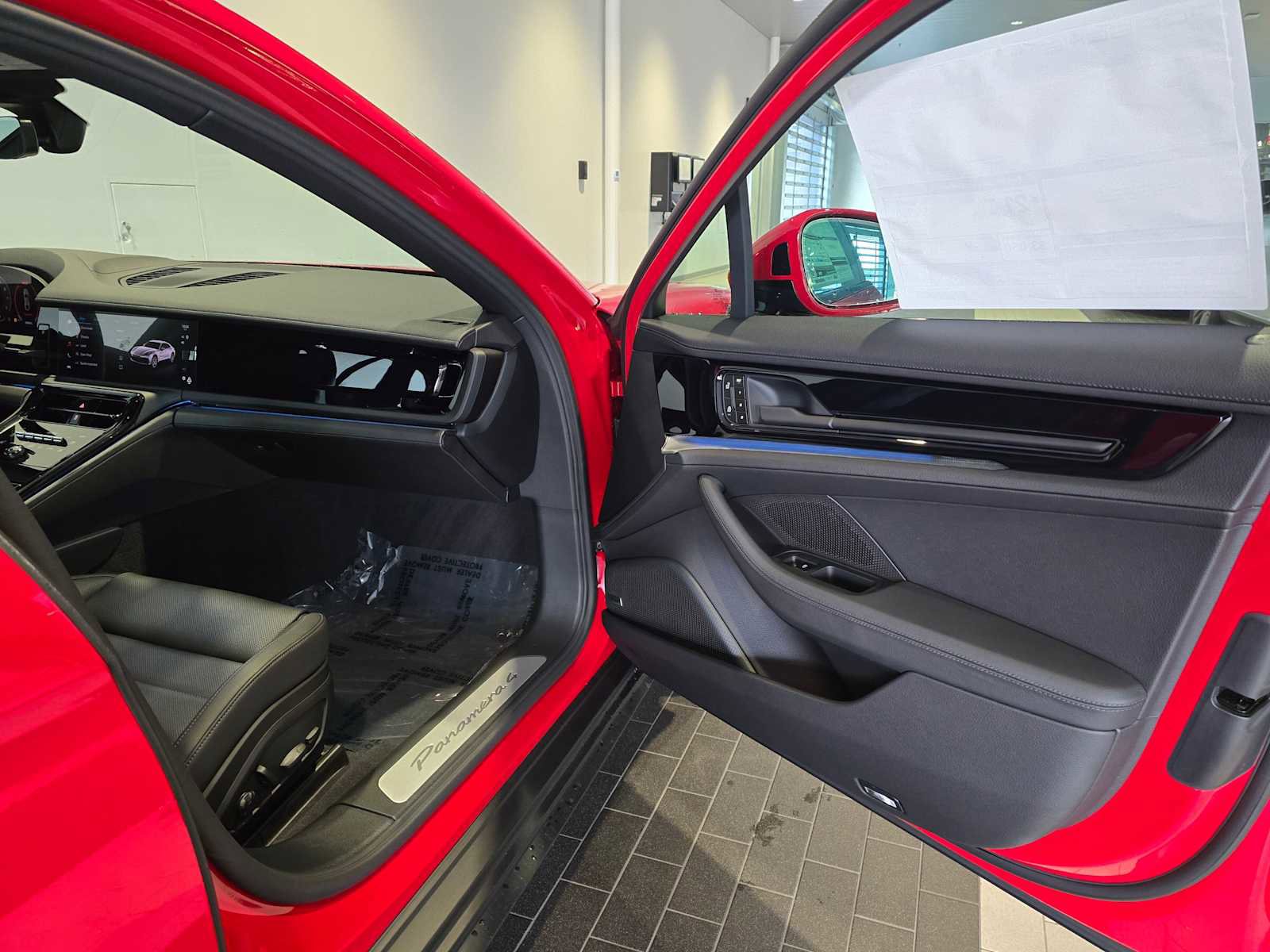 New 2025 Porsche Panamera 4 image 12