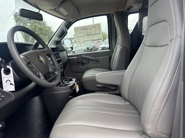 New 2025 Chevrolet Express 2500 Work Van 3D Cargo Van w/ Driver Convenience Package RWD image 19
