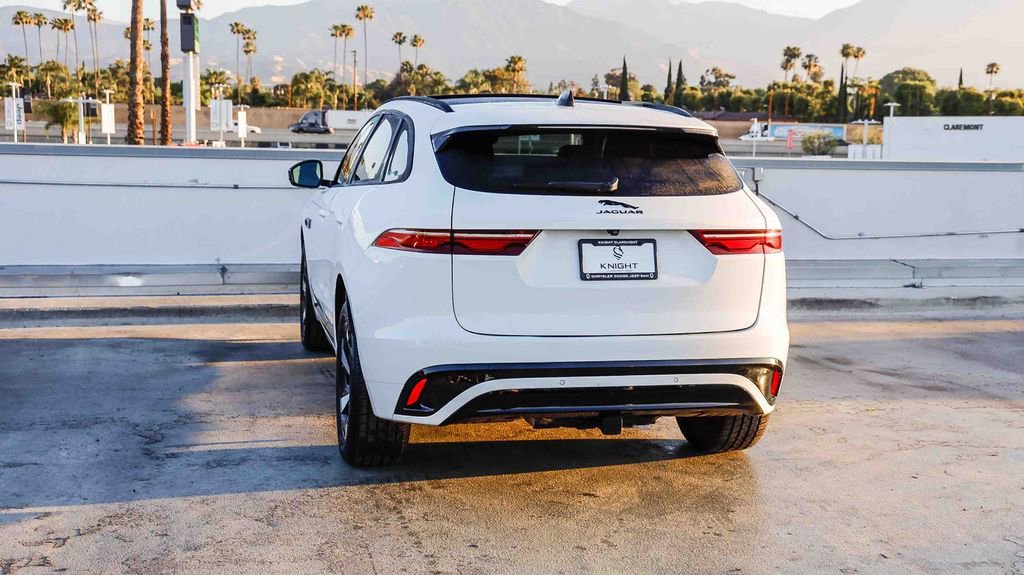 Used 2024 Jaguar F-PACE R-Dynamic S image 7