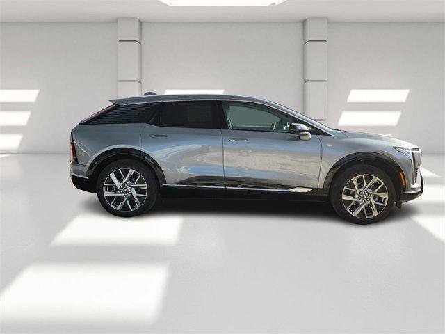 New 2026 Cadillac Optiq Luxury 1 image 6