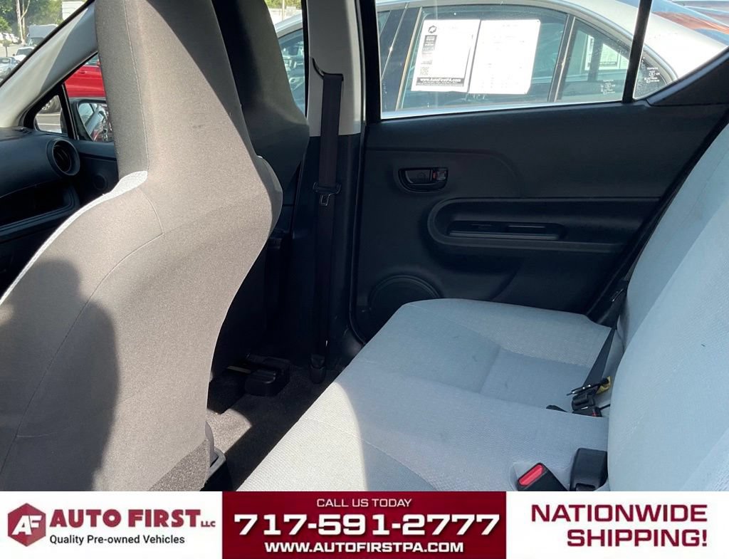 Used 2018 Toyota Prius C One FWD image 9