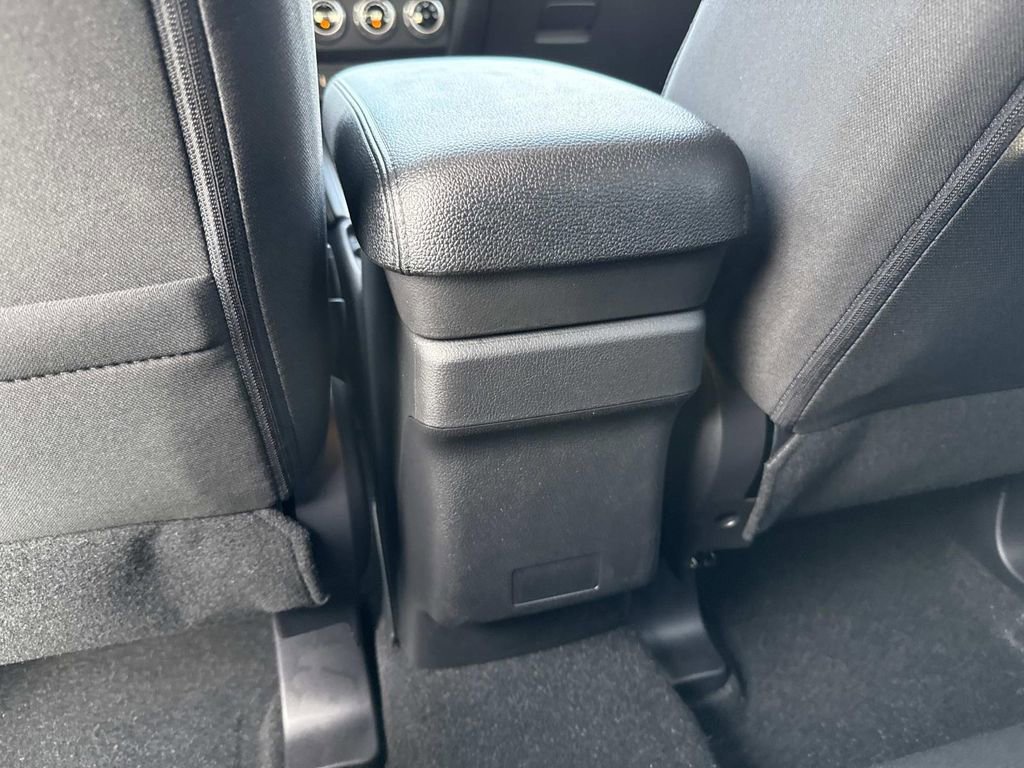 Used 2025 Mitsubishi Outlander Sport ES image 17